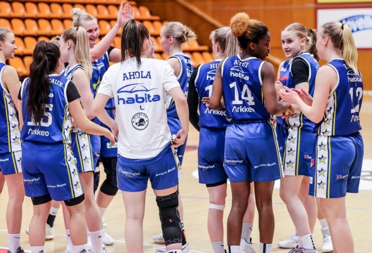 ToPo II vei naisten divisioonan ensimmäisen finaaliottelun kalkkiviivoilla
