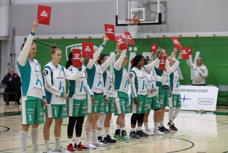 Korisliigoissa nostetaan punainen kortti kiusaamiselle