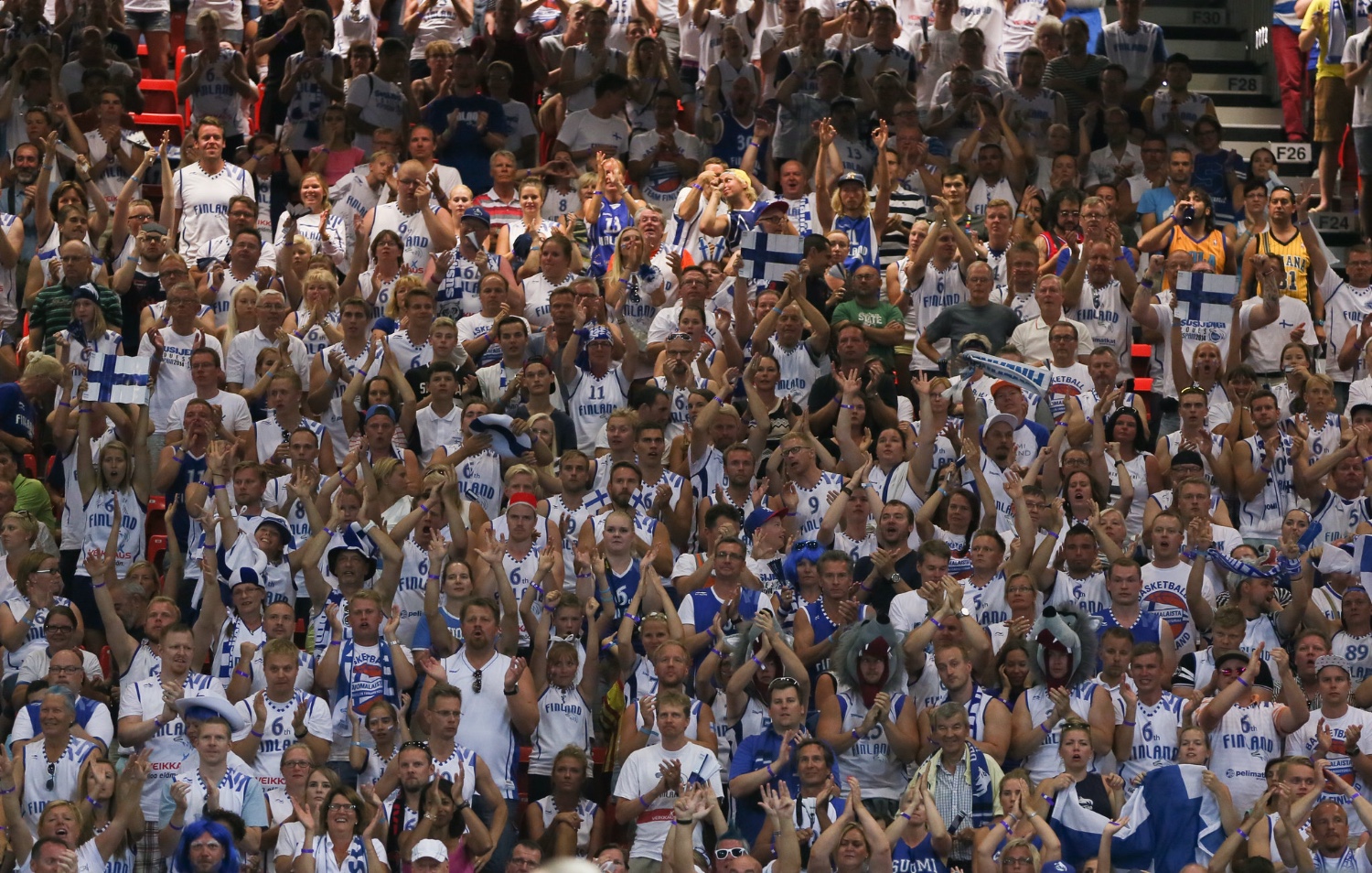 Susijengi sai hurjan tuen faneiltaan Espanjan MM-kisoissa 2014 - nyt kymmenen vuotta myöhemmin on aika täyttää katsomot jälleen Espanjassa. Kuva: Ville Vuorinen
