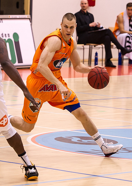 Karhulle 11. perättäinen kotivoitto, KTP kaatoi Seagullsin Helsingissä