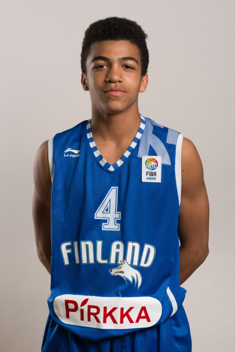 16-vuotiaat pojat hävisivät Ranskalle