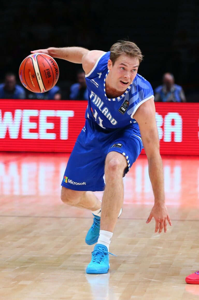 Koposen Himki vei maratonottelun VTB-liigassa