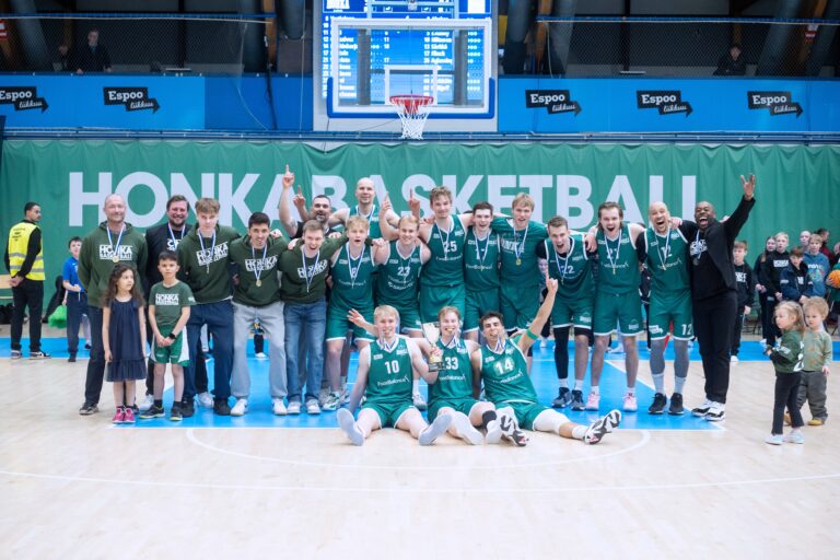 Tapiolan Honka vei miesten I divisioonan finaalit ja palaa Korisliigaan