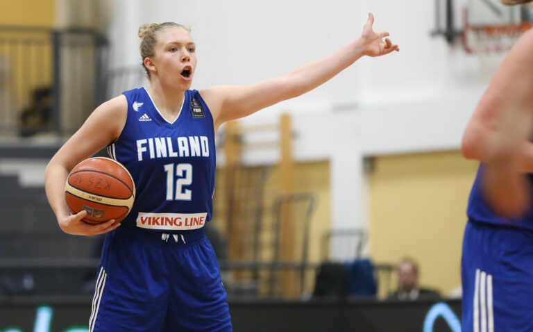 Bejedi, Lahtinen ja Vehka-aho huippuvireessä NCAA-kauden avausotteluissa