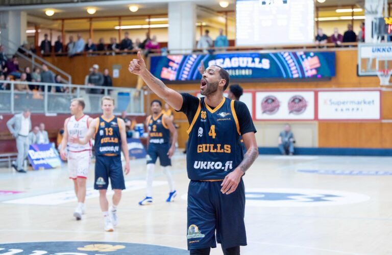 Korisliiga-finaalit: Seagullsille kolmas voitto, Kauhajoki lähellä kavennusta mutta joutui selkä seinää vasten