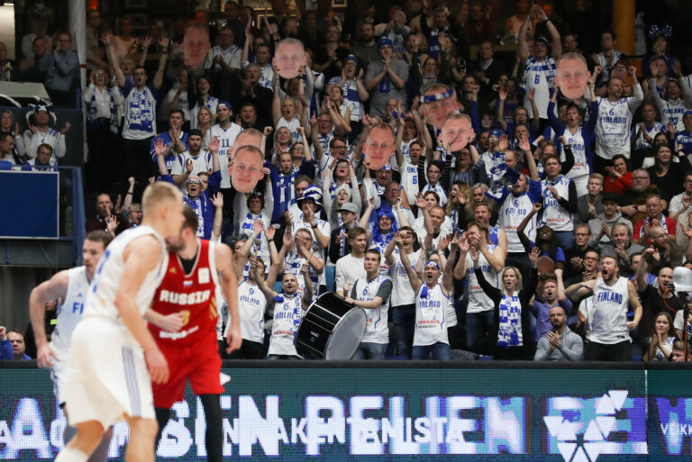 Susijengi ja Susiladies saavat kotiyleisön tuekseen tulevissa karsintaotteluissa – lipunmyyntiaikataulu selvillä