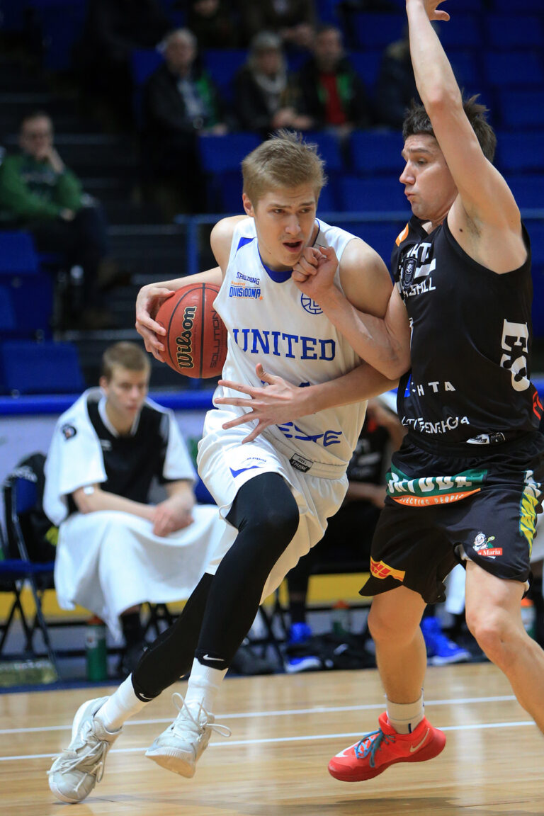 Espoo Unitedin Lasse Gummerus Marist-yliopistoon