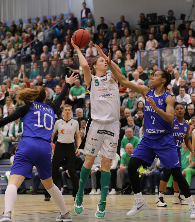 Taru Tuukkanen ja Henna Salomaa jatkavat Hyvinkään Pontevassa