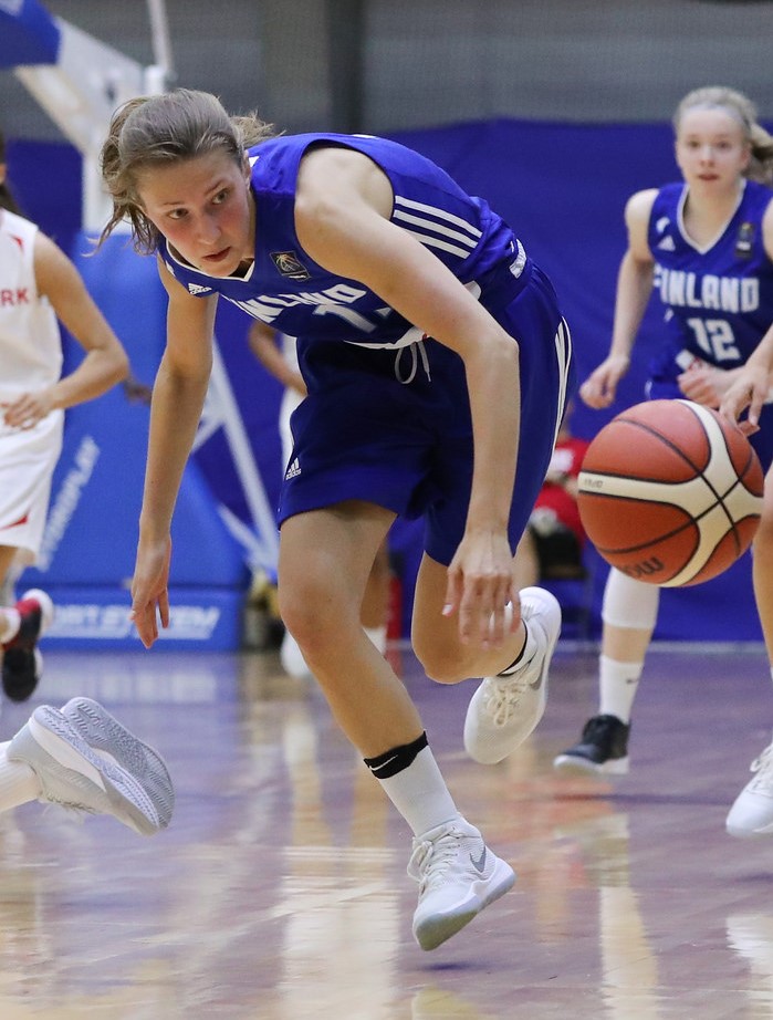 Suomen 16-vuotiaat tytöt silppusivat Bosnia-Hertsegovina