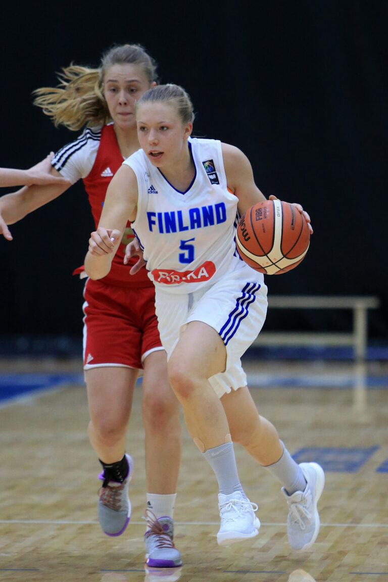 Suomen 18-vuotiaat tytöt tähtäävät nousuun B-divisioonan EM-kisoissa