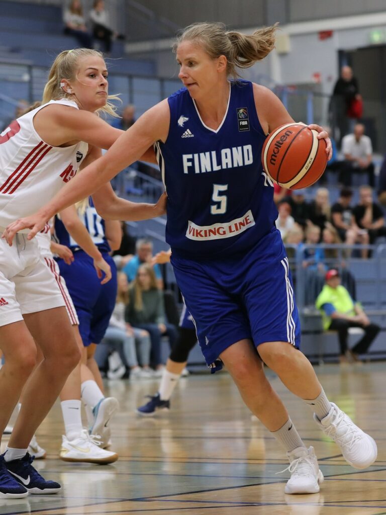 Naarassudet emännöi Liettuaa kahdesti Hyvinkäällä