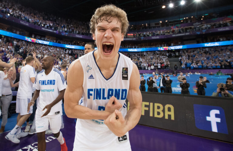 Lauri Markkanen NBA:n tulokasviisikkoon