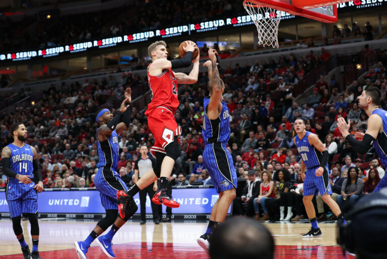 Vireessä oleva Knicks päihitti Bullsin, Markkanen 14 pistettä