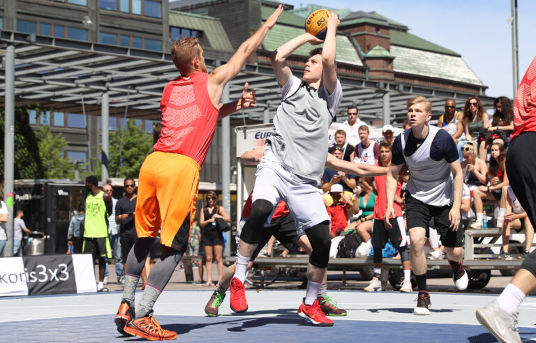 3×3 SM-kiertue käynnistyi Helsingin Narinkkatorilta