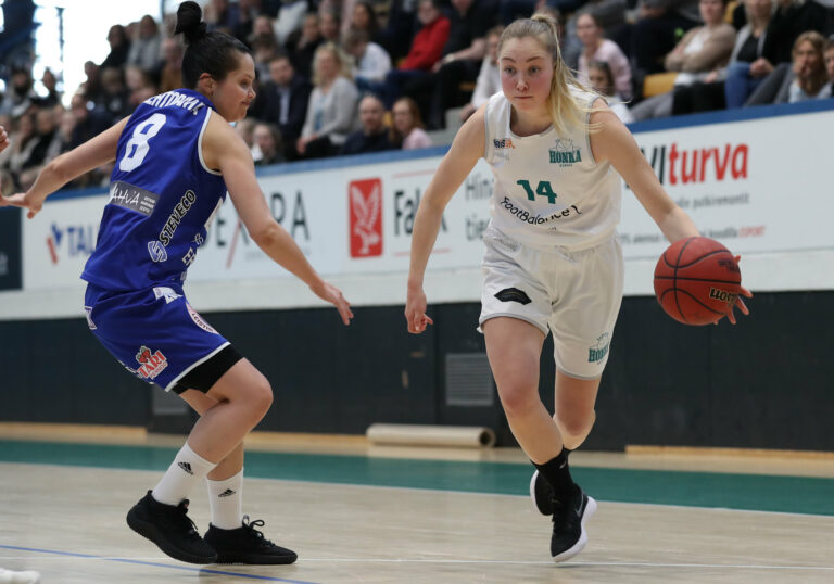 Kaisa Kuisma siirtyy Kouvottariin