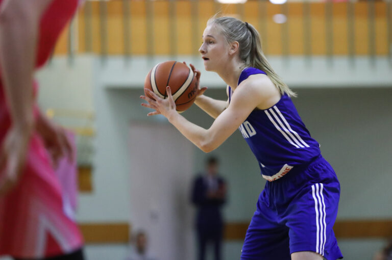 Sandra Karsten tehtaili Hofstralle 15 pistettä