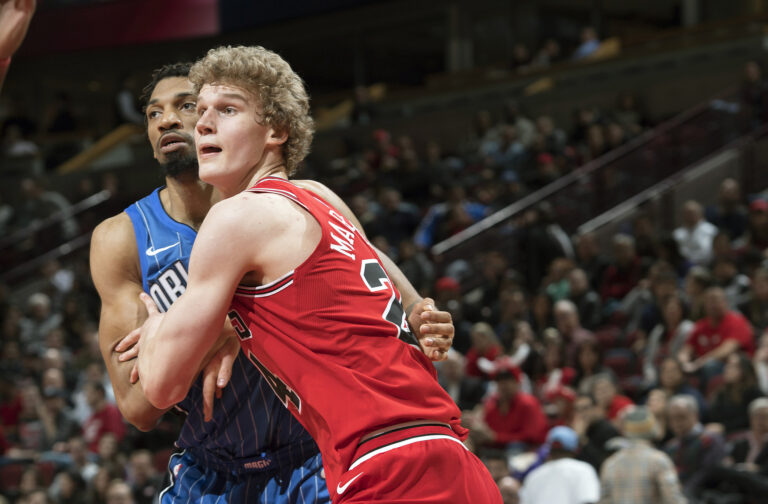 Markkanen säkitti 17 pistettä, Bullsin tappioputki kahdeksaan