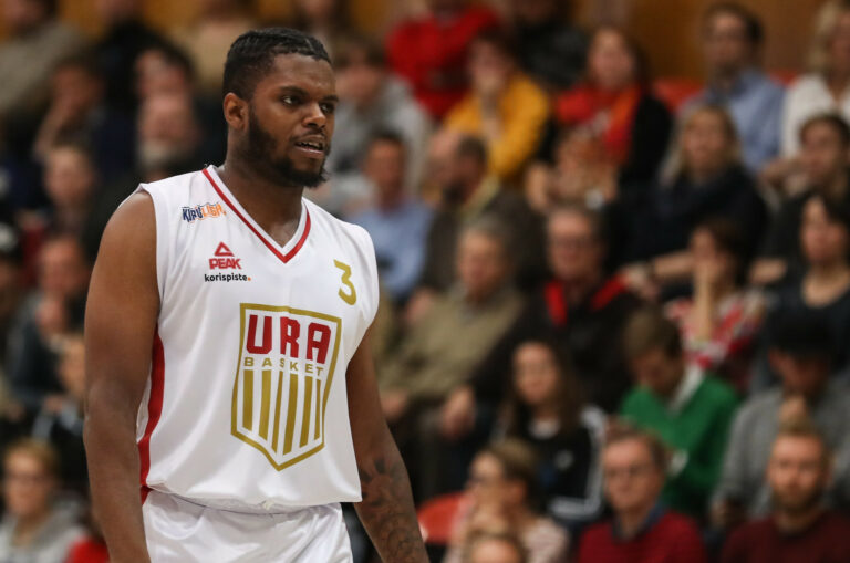 Ura Basket hankki kaksi uutta pelaajaa, Bellot-Green sen sijaan sai lähteä