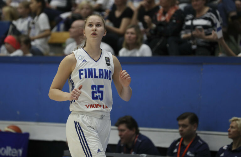 Susiladiesin Veera Pirttinen palaa Catzin vahvuuteen