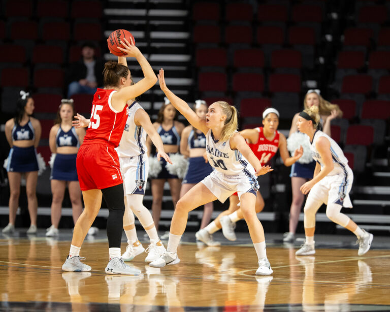 Anna Kahelin ja Lotta-Maj Lahtinen koviin voittoihin naisten NCAA:ssa