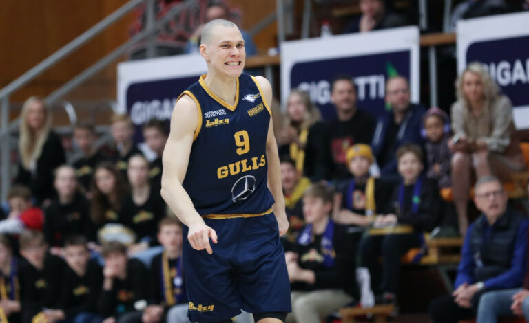 Vilpas ja Seagulls molemmat voittoihin – Kanervolla sensaatiomainen ilta kaarella