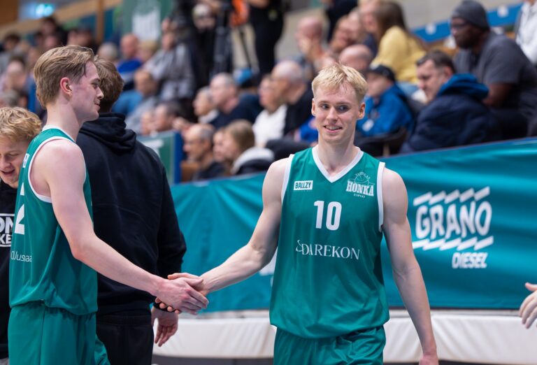 Riku Korhonen on valittu Korisliigan marraskuun kuukauden pelaajaksi