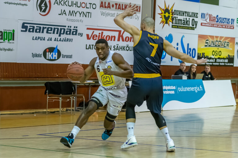 Seagulls maksoi Lapualla potut pottuina, Blackshear tylytti pisteen voiton kaaren takaa