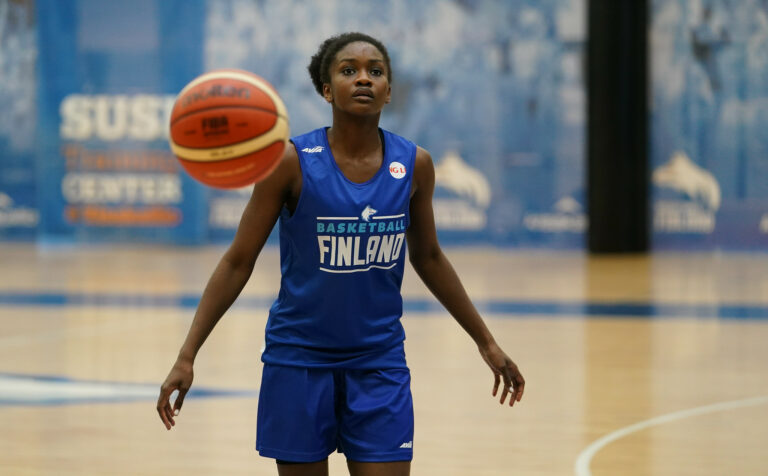 Magdalene Agyei: Rautoja hipova atleettinen laituri
