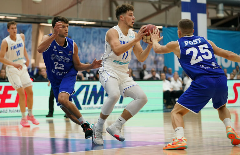 Ville Tahvanaisen Bradley aloitti NCAA-kauden kahdella jännitysnäytelmällä
