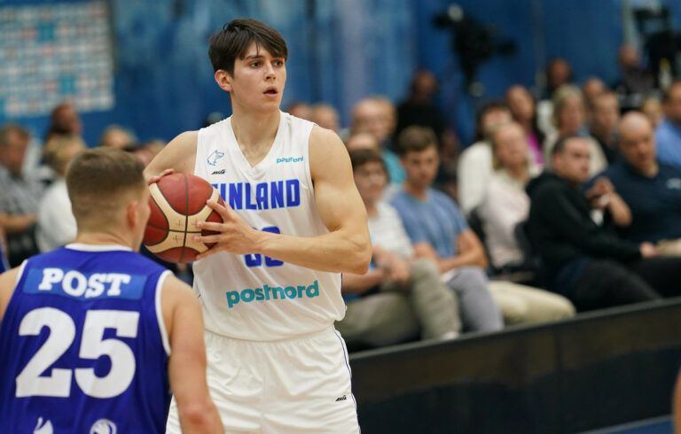 Andre Gustavsonin ja Jacob Grandisonin yliopistot putosivat NCAA:n lopputurnauksen toisella kierroksella