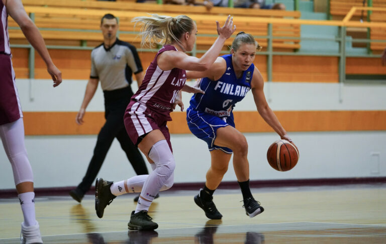 Lahtinen 17 pistettä North Carolinaa vastaan, Augustinin kausi päätökseen