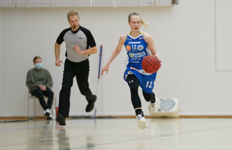 Vimpeli ratkaisi voiton päätösjaksolla