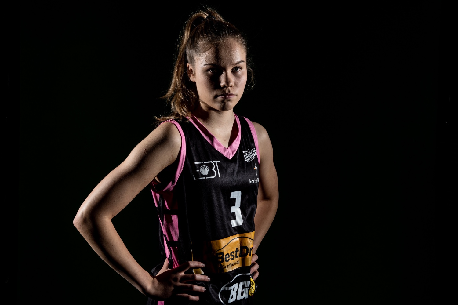 EBT:n Sanni Tuomisto on tällä kaudella tilastoinut 12,9 pistettä ja 4,7 levypalloa ottelua kohden. Kuva: Ville Vuorinen/Naisten Korisliiga