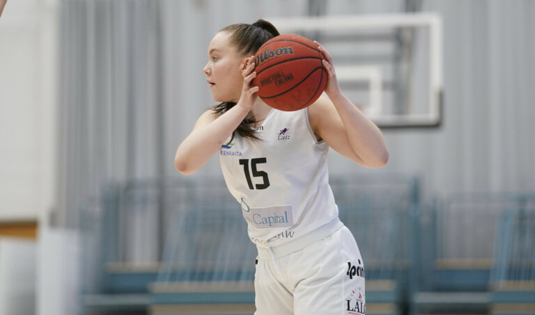 Taru Timo Pyrintöön, Anna Peltola jatkaa
