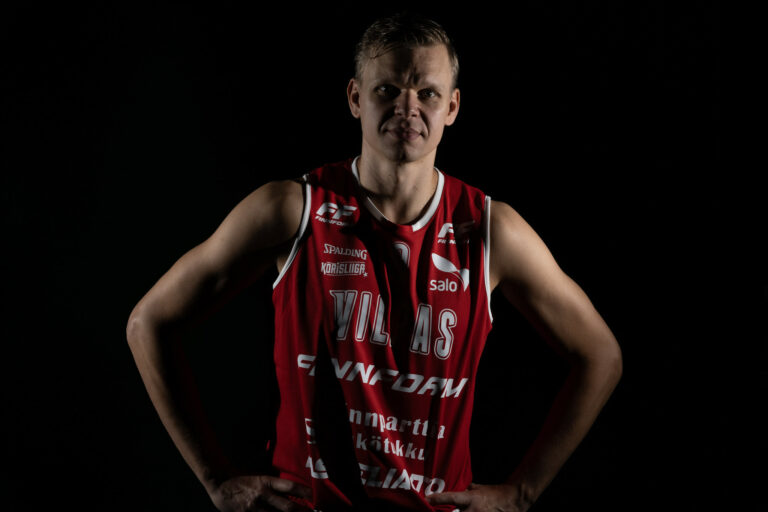 Teemu Rannikolle 100 pudotuspeliottelua täyteen