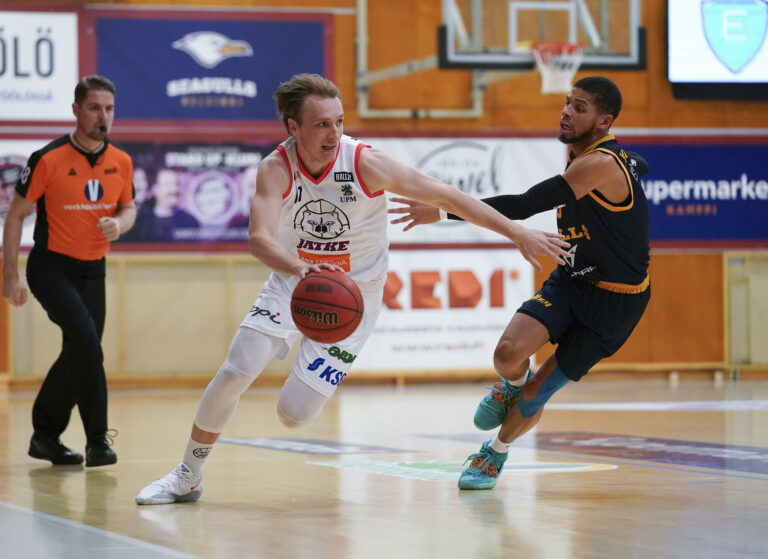 Severi Kaukiainen Kauhajoelle – Malcolm ja Innamaa jatkavat oranssipaidoissa