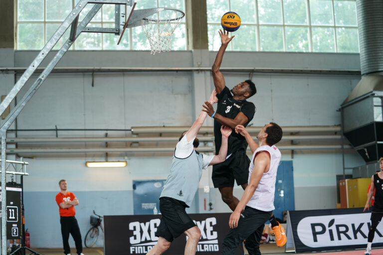 3×3 SM-kiertueen turnausnennakko 3/9- SM-kiertue rantautuu ensimmäistä kertaa vahvan ja perinteikkään katukoriskulttuurin omaavaan Lahteen