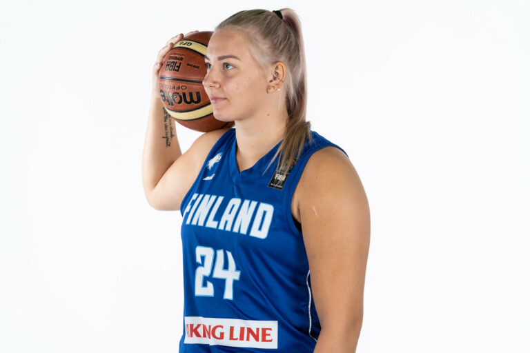 Elina Arike noukki 13 levypalloa – UTEP:lla kasassa viisi voittoa viidestä ottelusta