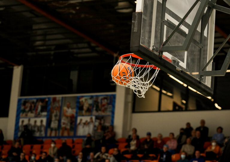 Naisten Korisliiga keskeytetään heikentyneen koronatilanteen takia