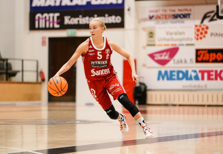 Anni Jämsä siirtyy Italian A2-sarjaan
