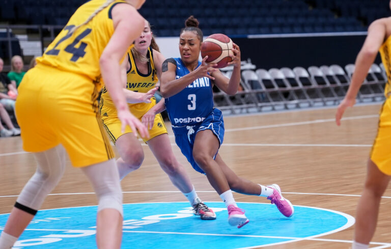 Peräti viisi suomalaista naispelaajaa NCAA:n lopputurnaukseen – Arike konferenssinsa vuoden puolustuspelaaja