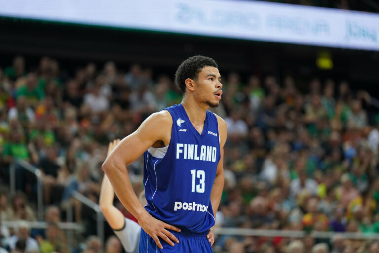 Olivier Nkamhoua siirtyy Michiganiin