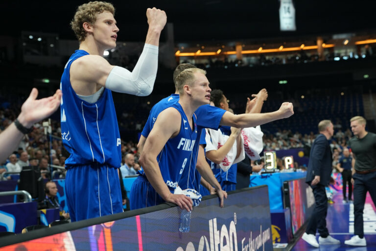 Lauri Markkanen ja Utah Jazz aloittavat NBA-kautensa ensi yönä Nuggetsia vastaan