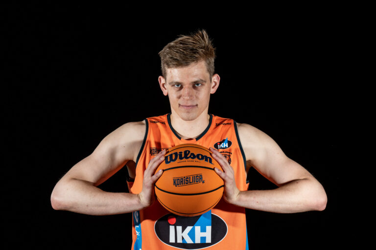 Korisliiga-ennakko: Helsinki Seagulls, Kouvot ja Kauhajoki