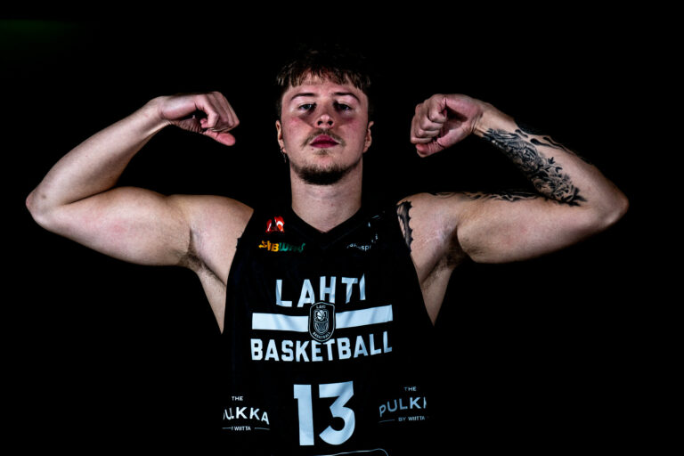 Mirko Laitinen ja Kalle Koponen sopimuksiin ToPon kanssa