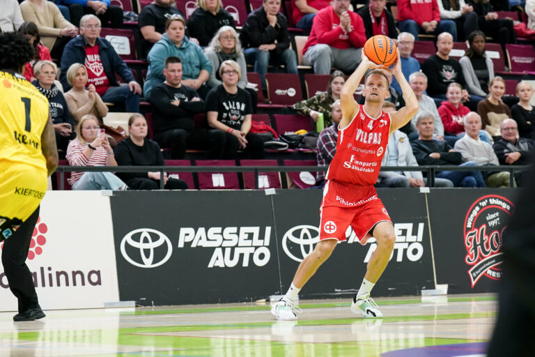 Mikko Koivisto ja Vilpas kaksivuotiseen jatkosopimukseen