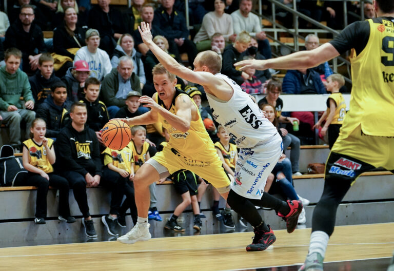 Nokia varmisti pudotuspelipaikkansa – Honka putoaa ykkösdivisioonaan