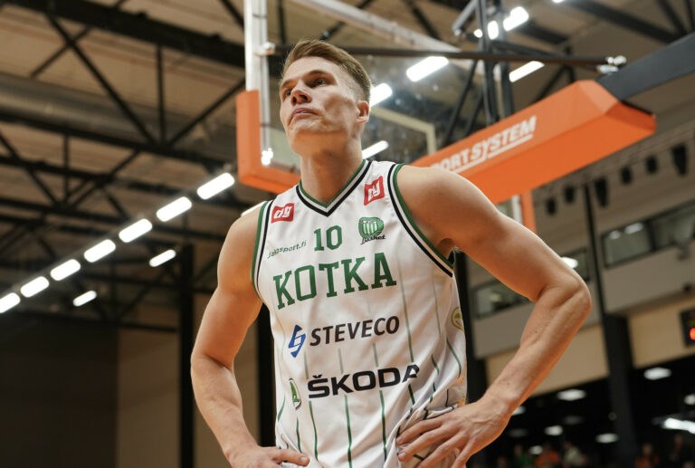 KTP sai tappioputken katki Vili Nymanin johdolla – Lahden Chris Clarke rikkoi liigan triplatuplaennätyksen