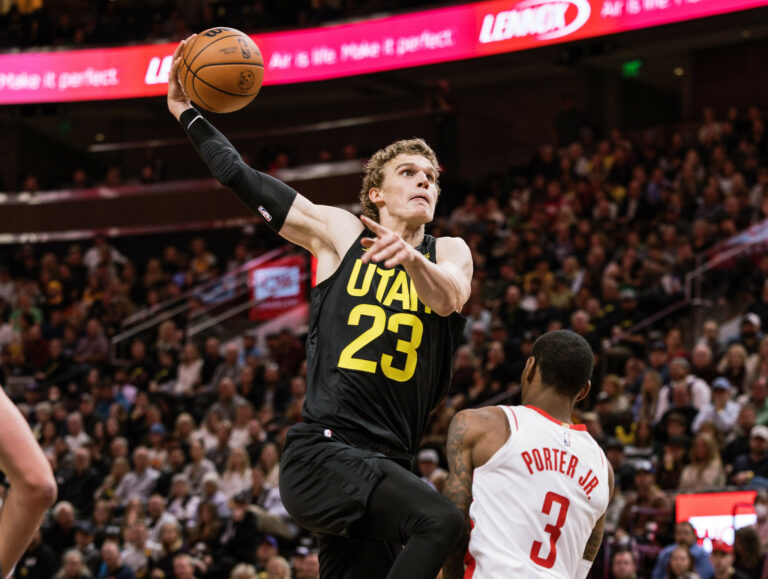 Jazz haastoi Mavericksin viimeisille sekunneille asti – Markkanen liekitti 33 pistettä