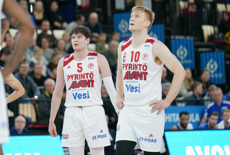 Korisliigan pudotuspelien otteluparit ratkesivat – Pyrintö varmisti playoff-paikan ja Kauhajoki sinetöi sarjataulukon ykkössijan